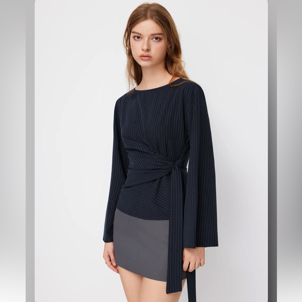 Cider BOAT NECK STRIPE KNOTTED BELL SLEEVE BLOUSE xs CC16-4